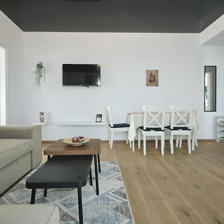 Ccd House Complex Apartment Năvodari