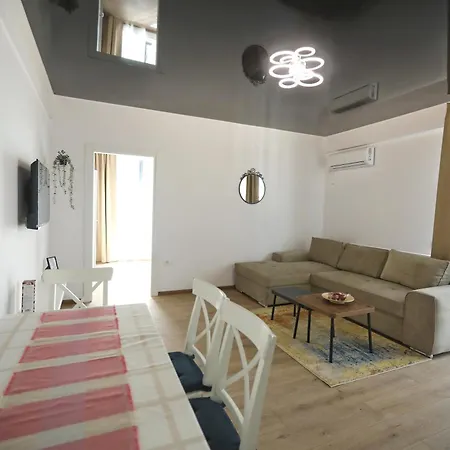 Apartment Ccd House Complex *